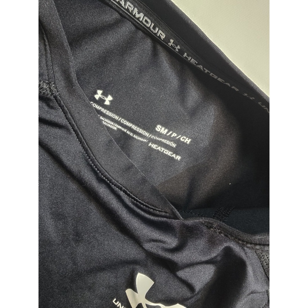 Under Armour Men's Compression  Shirt Small Heatgear - Picture 3 of 5